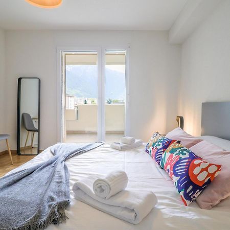 Modern Apartment Close To Martigny Train Station Eksteriør billede