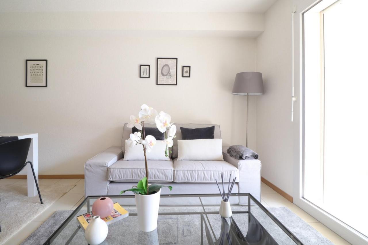 Modern Apartment Close To Martigny Train Station Eksteriør billede